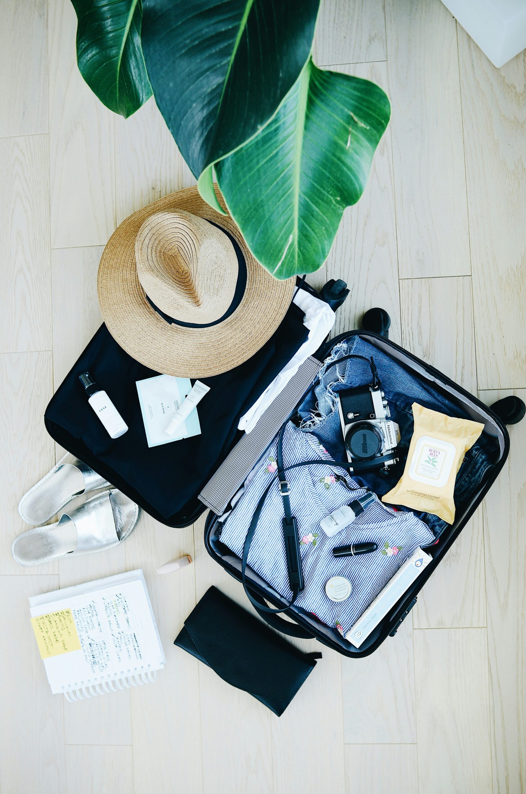 10 Best Suitcase Packing Tips